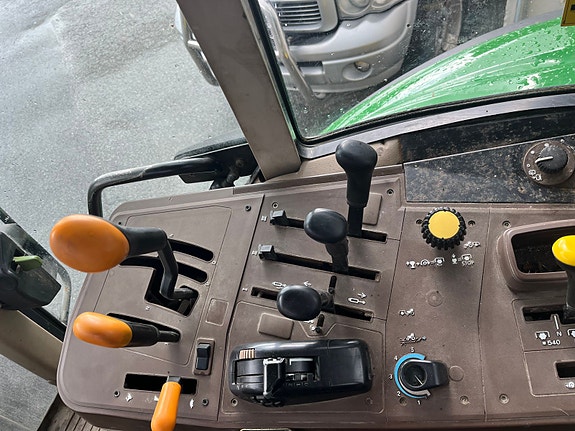 John Deere 6220 2003, kr 265 000,-