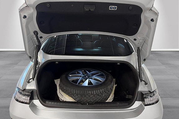 Hyundai Ioniq 6 5 of 5