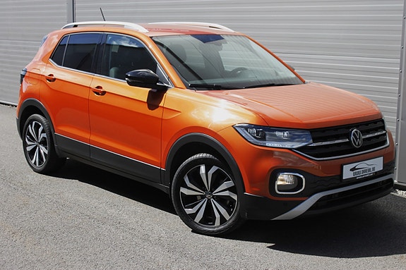 Volkswagen T-Cross 2 of 5