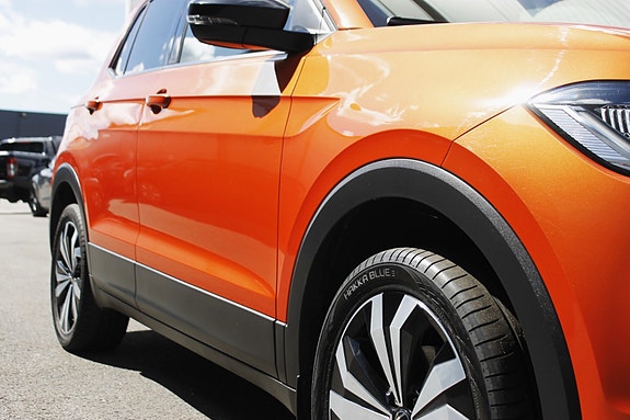 Volkswagen T-Cross 3 of 5