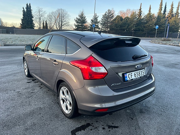 Ford Focus 4 of 5