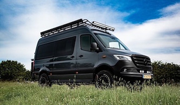 Mercedes-Benz Sprinter 4x4 / 2 of 30