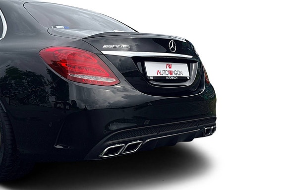 Mercedes-Benz C63 13 of 30