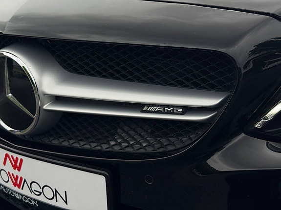Mercedes-Benz C63 8 of 30