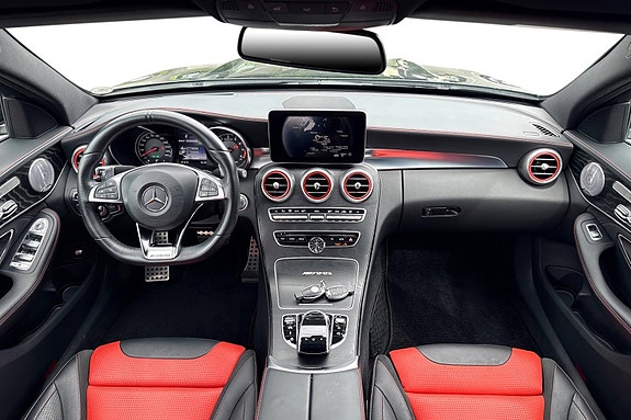 Mercedes-Benz C63 25 of 30