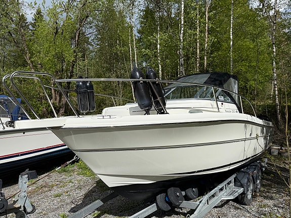 Flott Karnic Bluewater 2260, med riktig motor: Volvo Penta D3-160. Kun 425 timer 8 of 22