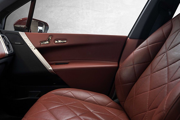 BMW iX 16 of 30