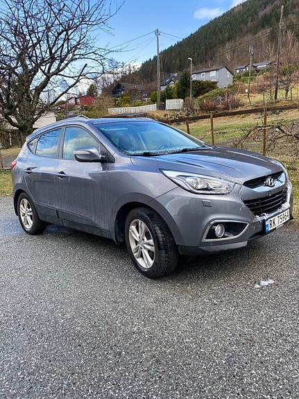 Hyundai ix35 3 of 3