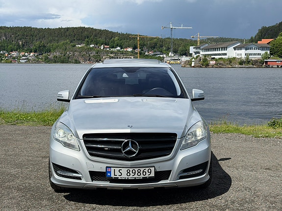Mercedes-Benz R350 5 of 5