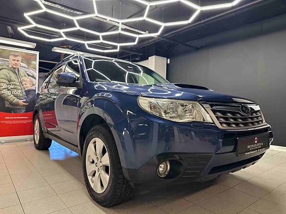 Subaru Forester 10 of 30