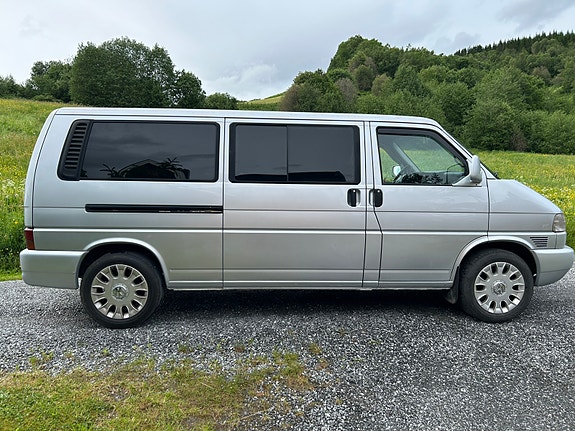 Volkswagen Caravelle