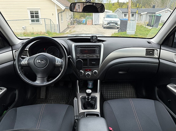 Subaru Forester 16 of 23