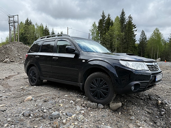 Subaru Forester 2 of 23