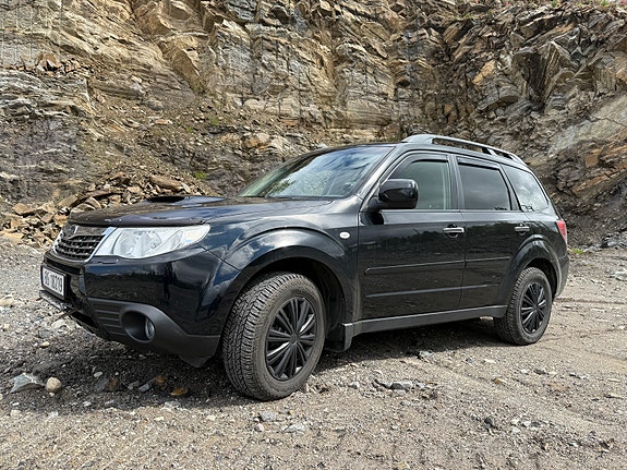 Subaru Forester 5 of 23