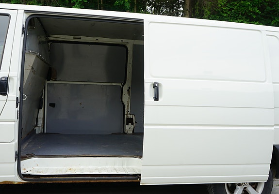 Volkswagen Transporter 25 of 30