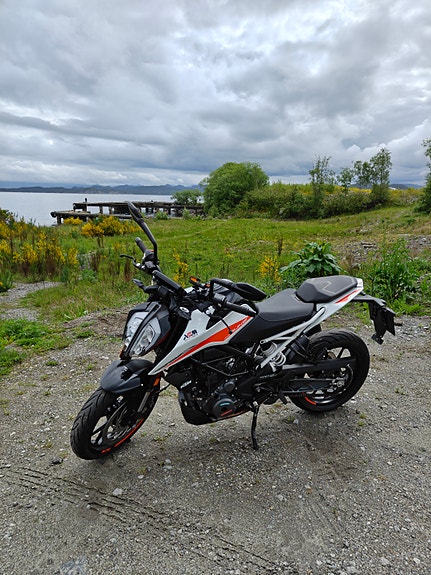KTM 390 Duke 3 of 5