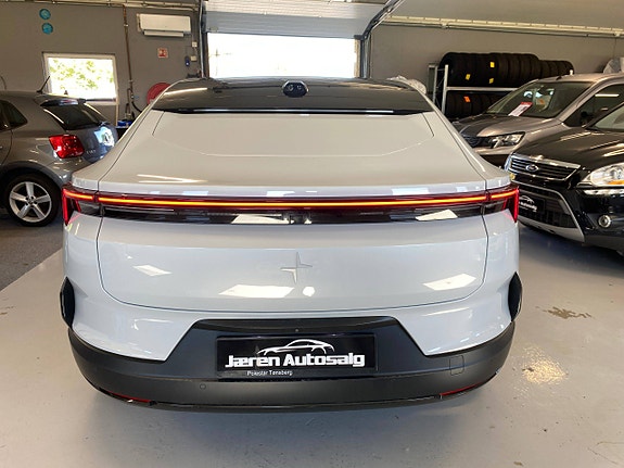 Polestar 4 5 of 5