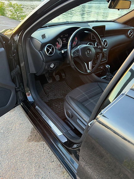 Mercedes-Benz A180 20 of 20