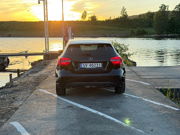 Mercedes-Benz A180 4 of 5