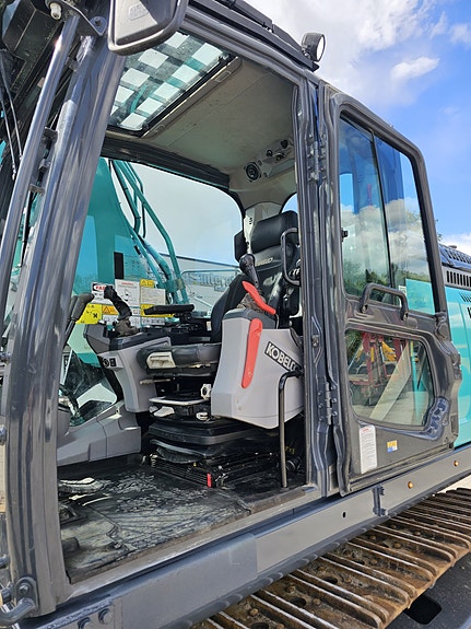 Kobelco SK 300 LC-11, Steg 5 Motor 28 of 30
