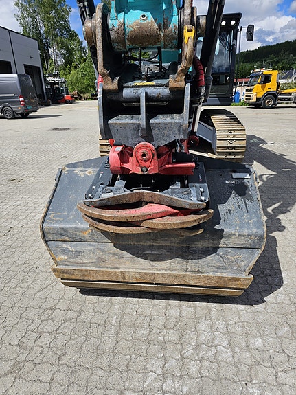 Kobelco SK 300 LC-11, Steg 5 Motor 23 of 30