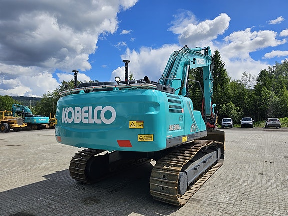 Kobelco SK 300 LC-11, Steg 5 Motor 7 of 30