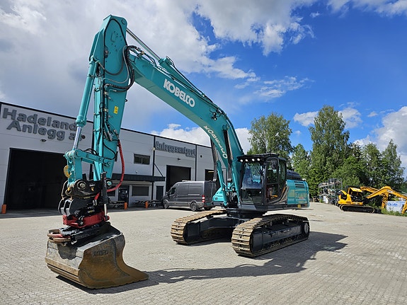 Kobelco SK 300 LC-11, Steg 5 Motor 10 of 30