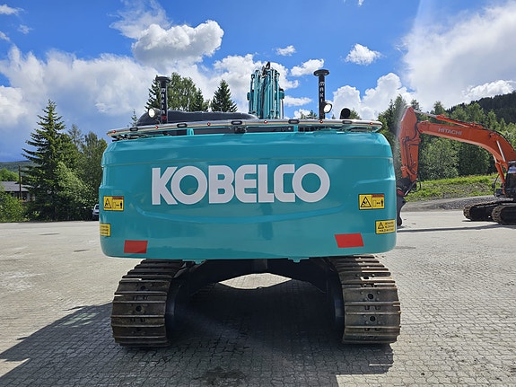 Kobelco SK 300 LC-11, Steg 5 Motor 9 of 30