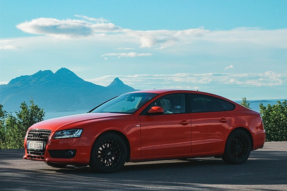 Audi A5 2 of 12