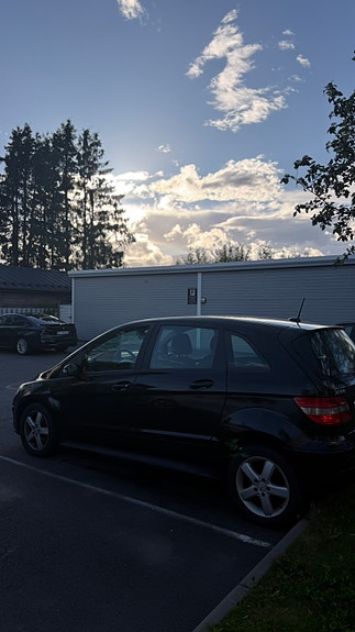 Mercedes-Benz B180 5 of 5