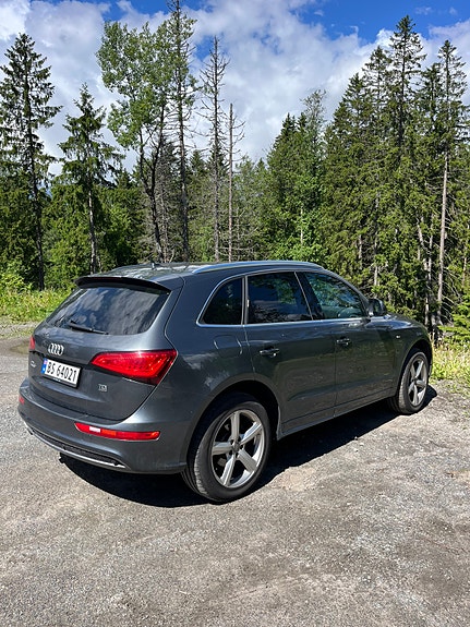 Audi Q5 4 of 17