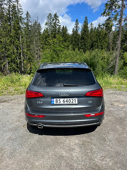 Audi Q5 6 of 17