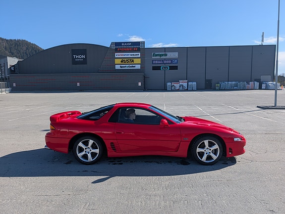 Mitsubishi 3000 gt 3 of 5