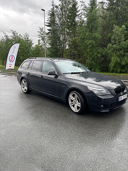 BMW 525d 3 of 5