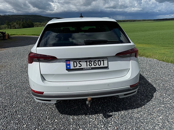 Skoda Octavia Scout 8 of 26