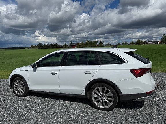 Skoda Octavia Scout 5 of 5