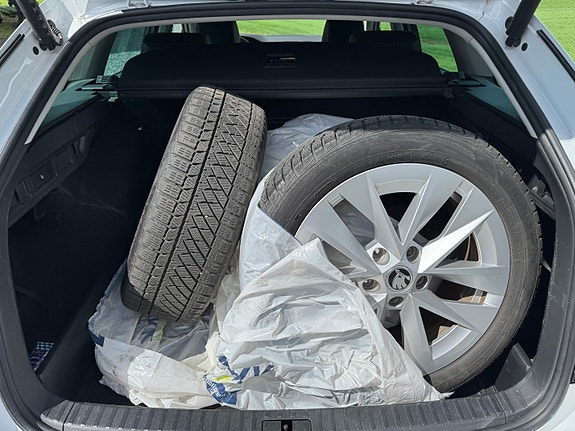 Skoda Octavia Scout 23 of 26