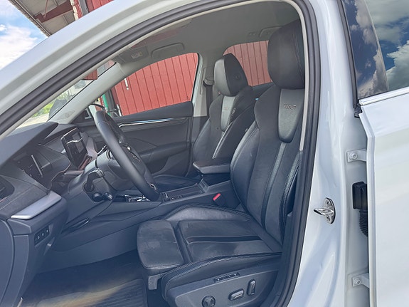Skoda Octavia Scout 16 of 26