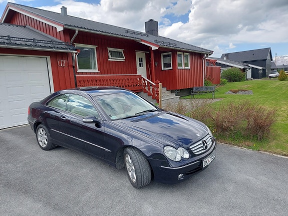 Mercedes-Benz CLK200 3 of 13