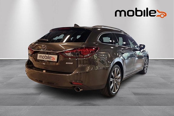 Mazda 6 3 of 5