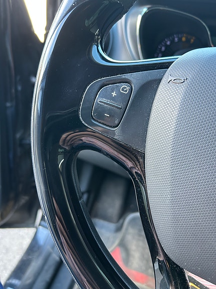 Renault Captur 18 of 24