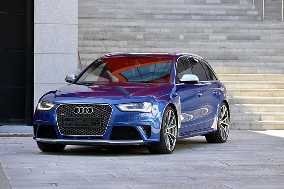 Audi RS4 5 of 5