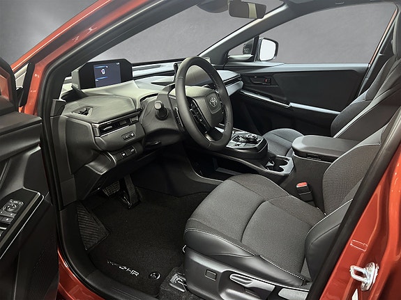 Toyota C-HR+ 9 of 27