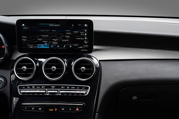 Mercedes-Benz GLC300 e 20 of 30