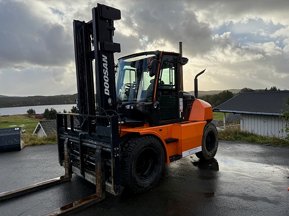 Doosan D90S-9 på lager, 2289 timer. 3 of 5