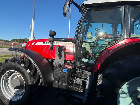 Massey Ferguson 7718 Dyna VT 9 of 15