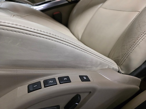 Volvo V70 12 of 20