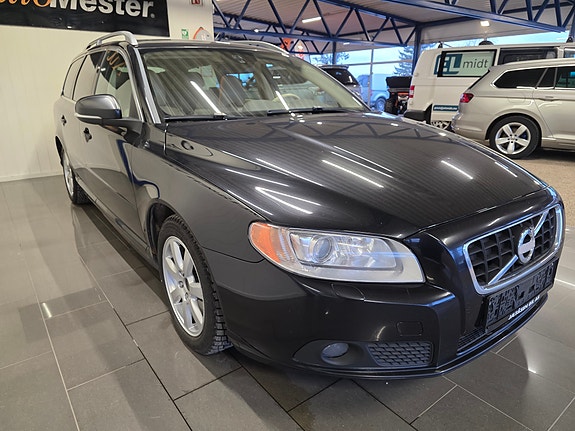 Volvo V70 6 of 20