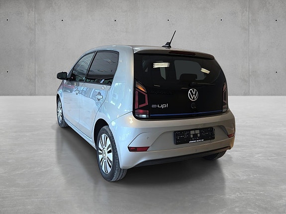 Volkswagen UP! 4 of 5