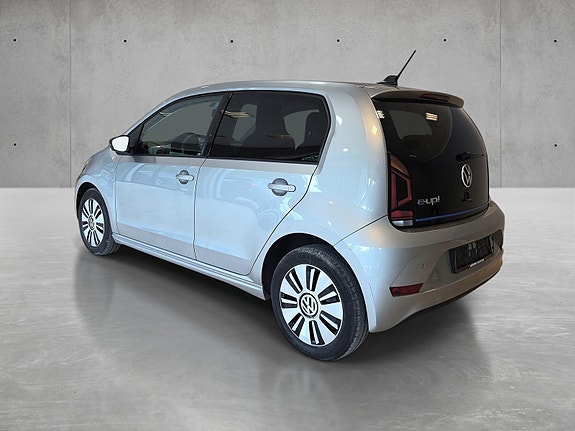 Volkswagen UP! 3 of 5